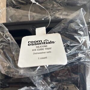 Room Essentials Black Silicone Ice Tray new set 4